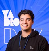 Владислав Леонтьев